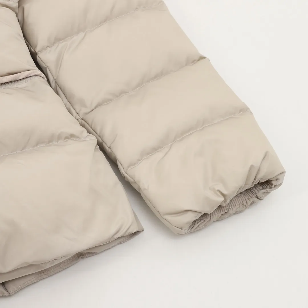 Moncler Avoce .⚠️ , . . . , , NFC . 🎁 Avoce ， Series 。 Avoce ， Moncler Series 。 ， longue saison ， 。 • •Longue saison • • • • • • size：1-4